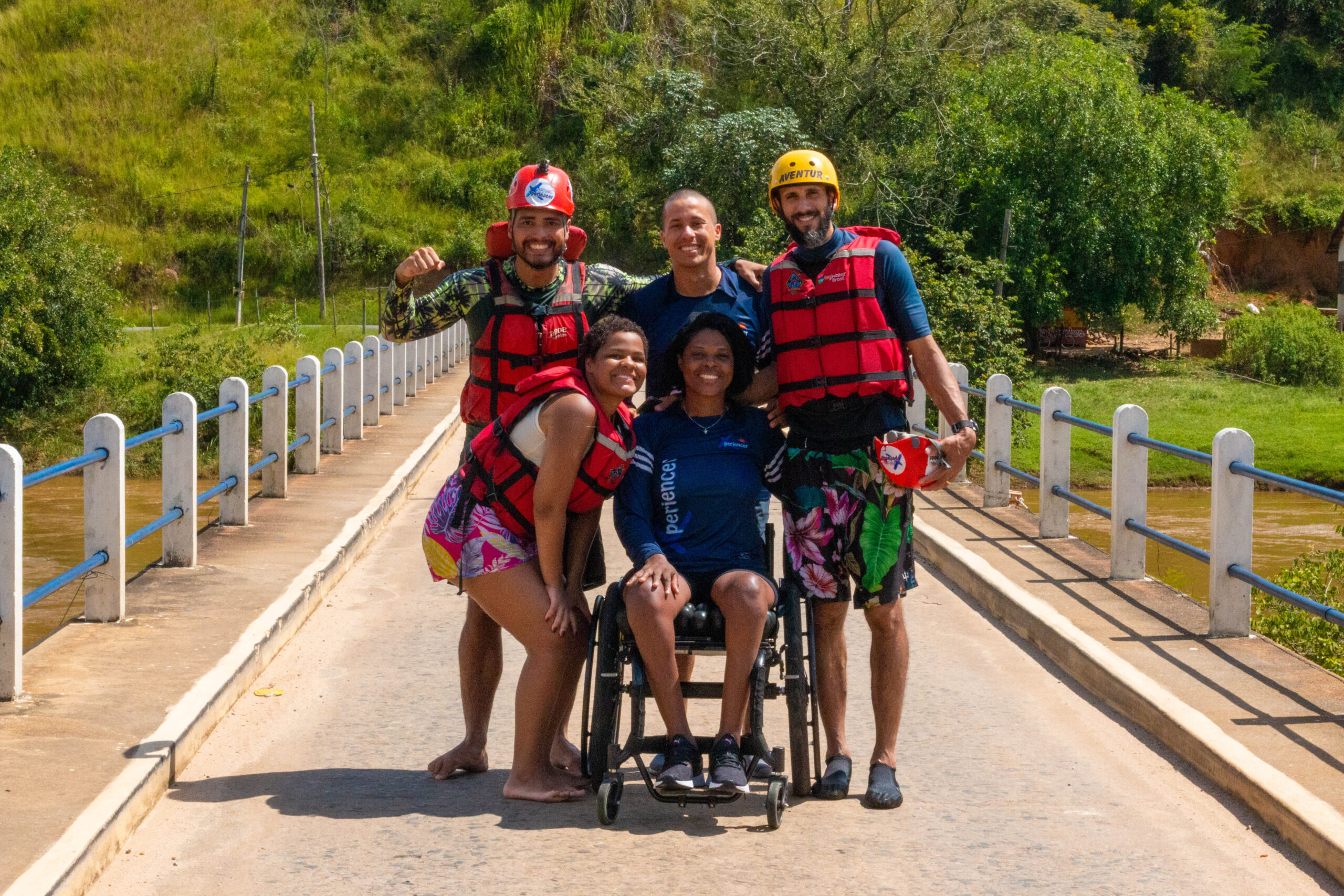 Viagem para cadeirantes Turismo para deficientes visuais Roteiro para pessoas com mobilidade reduzida Acessibilidade para deficientes auditivos em viagens Turismo para pessoas com deficiência intelectual O que o turista acessível procura em termos de suporte: Cadeira de rodas anfíbia aluguel Vans adaptadas para turismo Guia turístico em Libras Equipamentos de acessibilidade em viagem Custo de viagem acessível