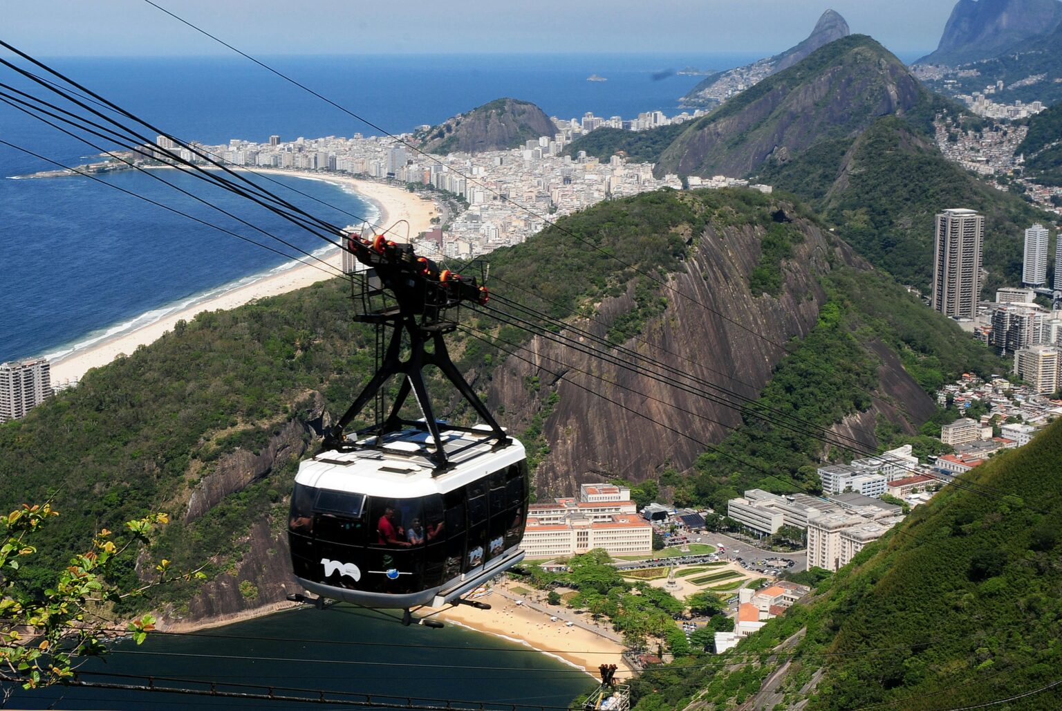 Viagem para cadeirantes Turismo para deficientes visuais Roteiro para pessoas com mobilidade reduzida Acessibilidade para deficientes auditivos em viagens Turismo para pessoas com deficiência intelectual O que o turista acessível procura em termos de suporte: Cadeira de rodas anfíbia aluguel Vans adaptadas para turismo Guia turístico em Libras Equipamentos de acessibilidade em viagem Custo de viagem acessível